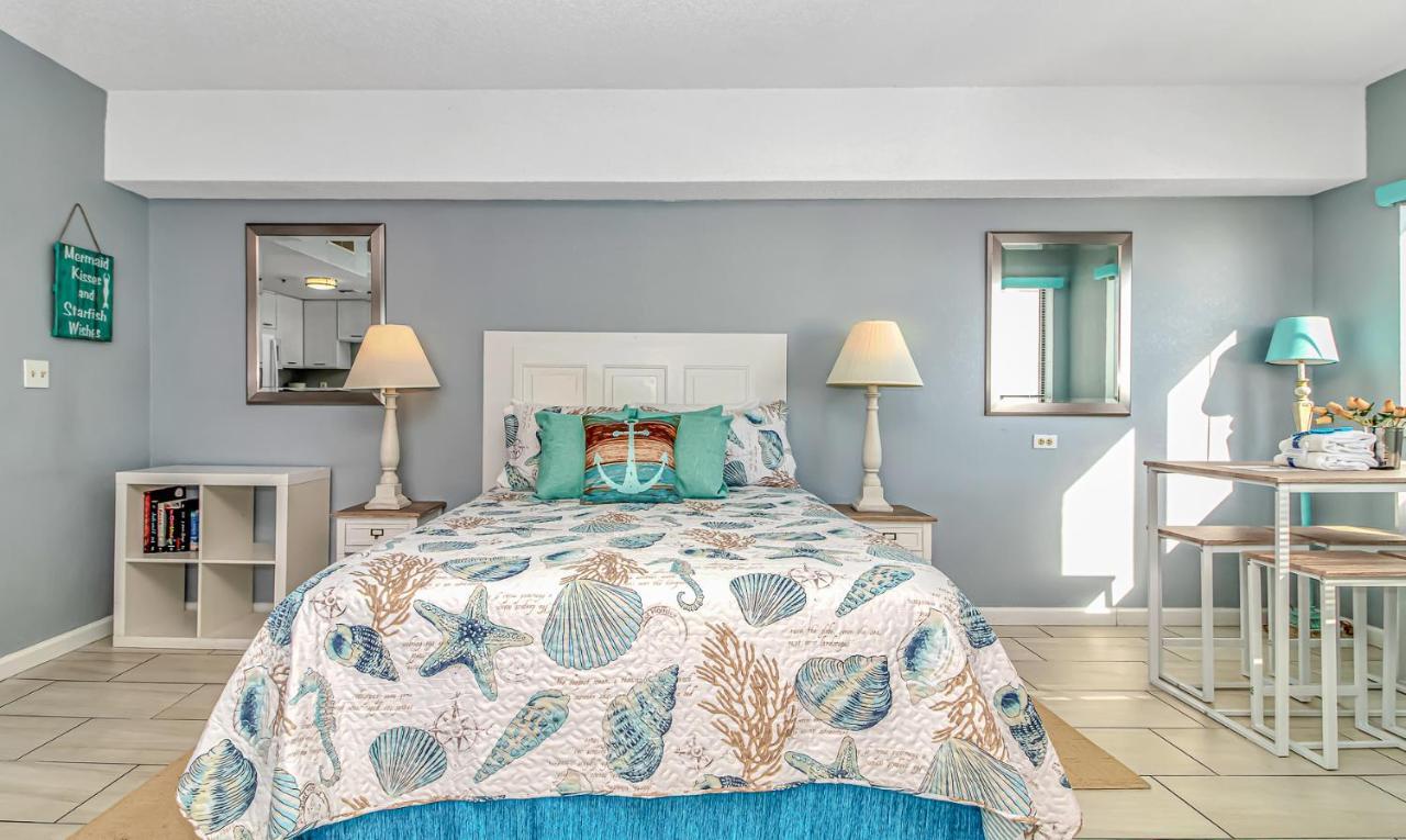 מירטל ביץ' Angled Oceanfront Studio With Incredible Views! Palace Resort 1003 - Sleeps 4 Guests מראה חיצוני תמונה